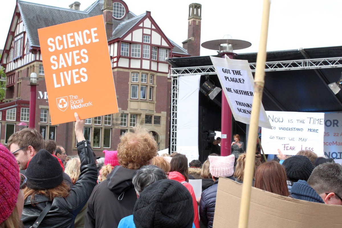 marș pentru știință